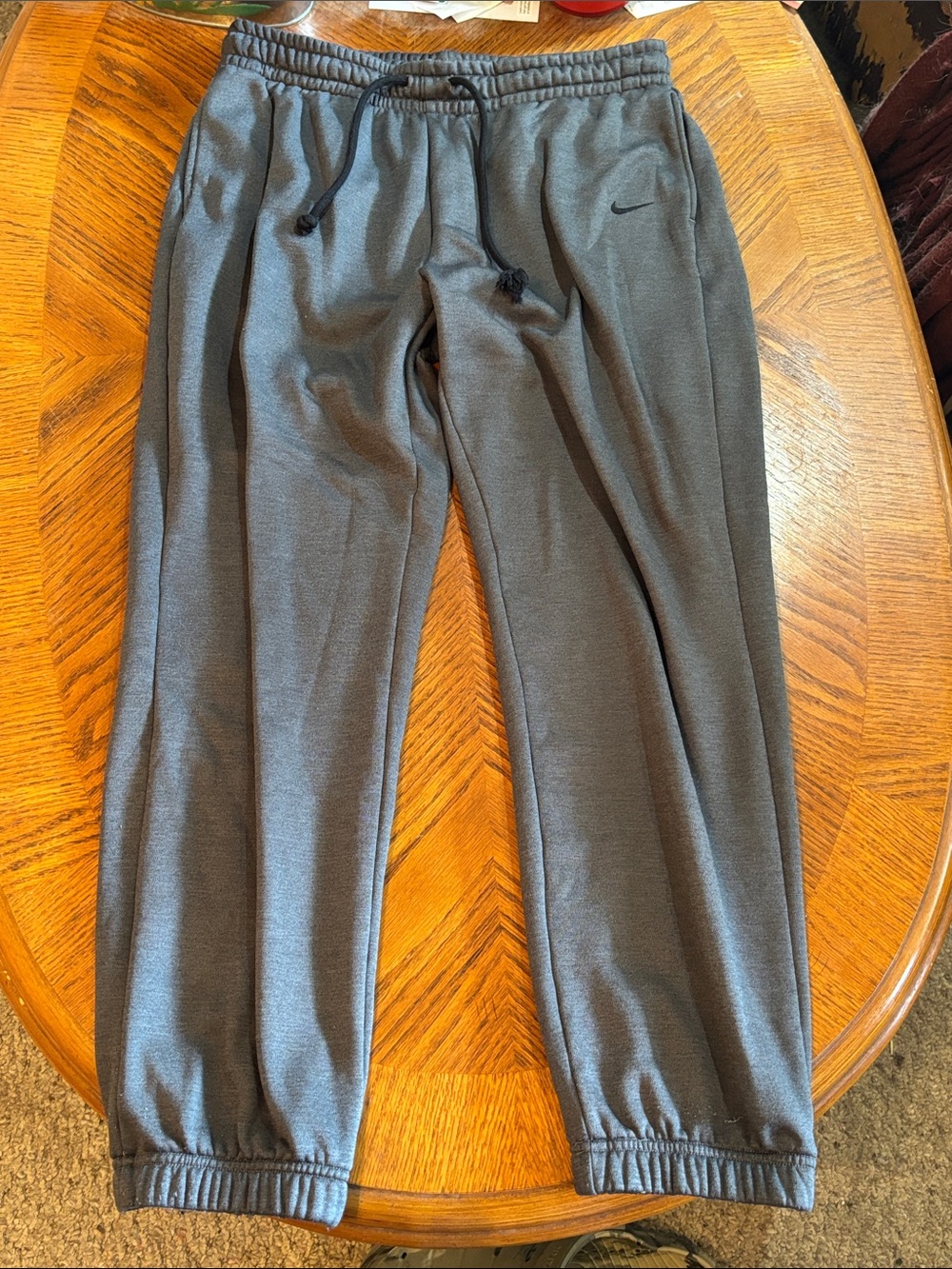 Nike Men's Dark Gray Athletic Joggers
